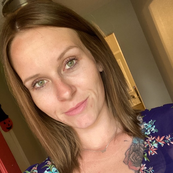 Meet your Posher, Brittany - Picture 1 of 1